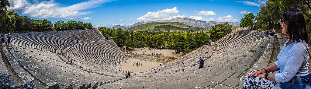 Epidauros - Antikes Theater mit beeindruckender Akustik