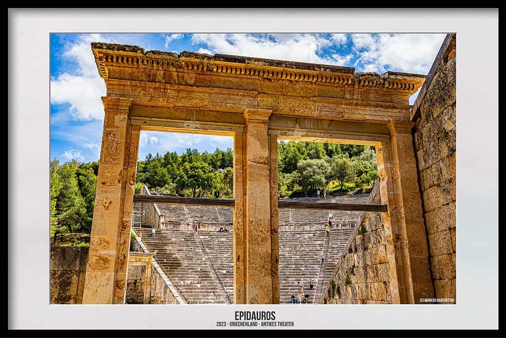 Epidauros - Antikes Theater mit beeindruckender Akustik